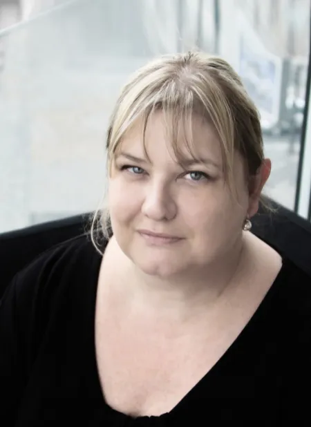 Photo auteur Karine Giebel